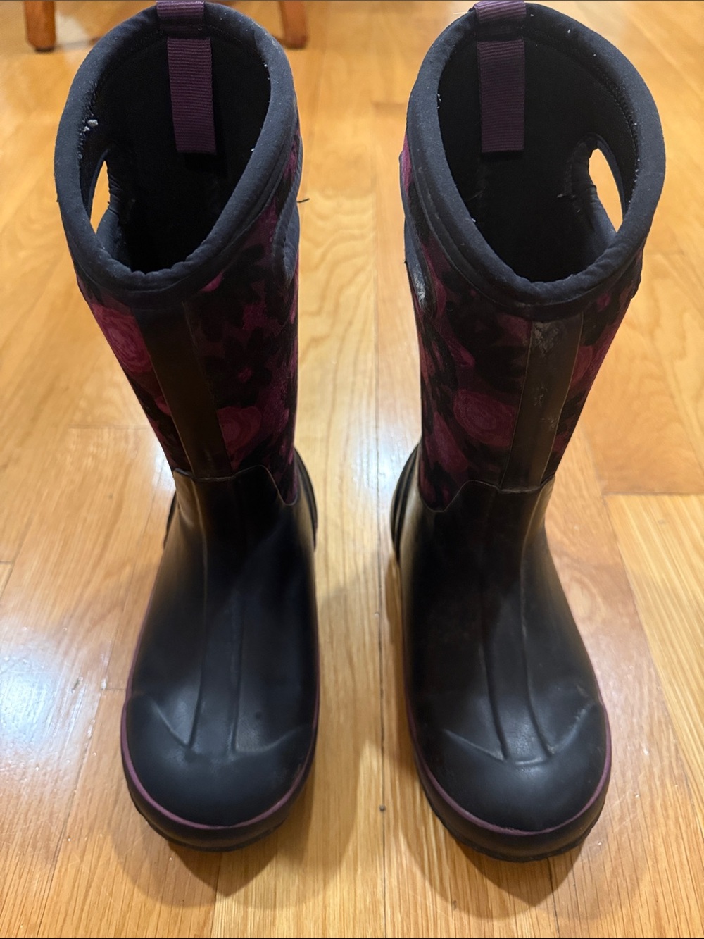 Bogs girls snow boots size 2.